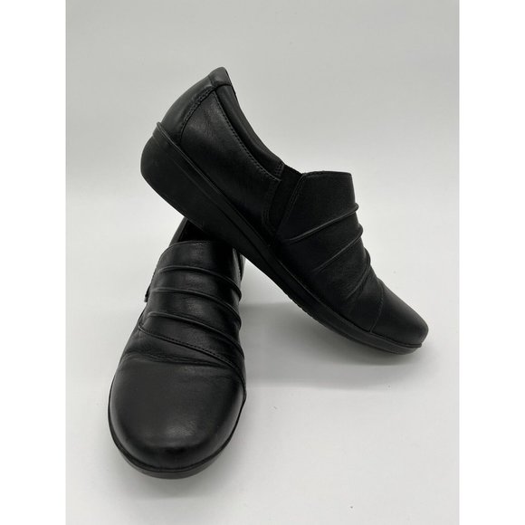 Clarks Women Leather Slip on Cushion Comfort Shoes Black Size 7.5M - Picture 1 of 10